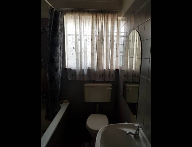 1 bed property to rent in SUNNYSIDE